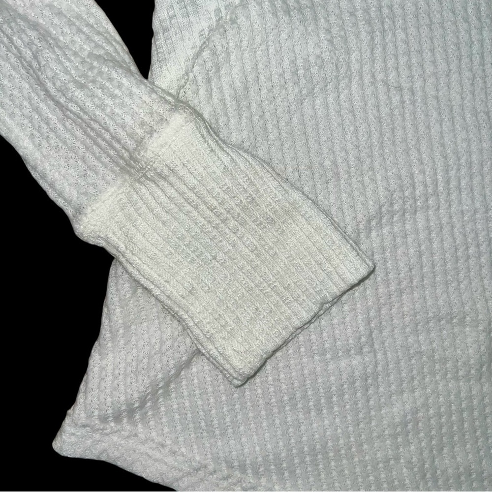 White Women's Top size medium - Picture 3 of 6